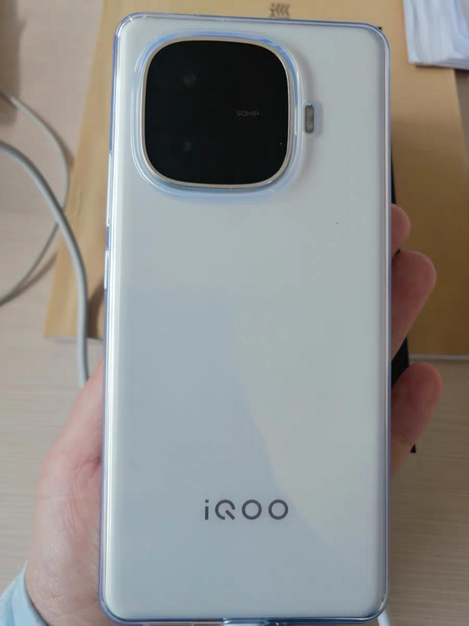 vivo2020新款上市手机图片