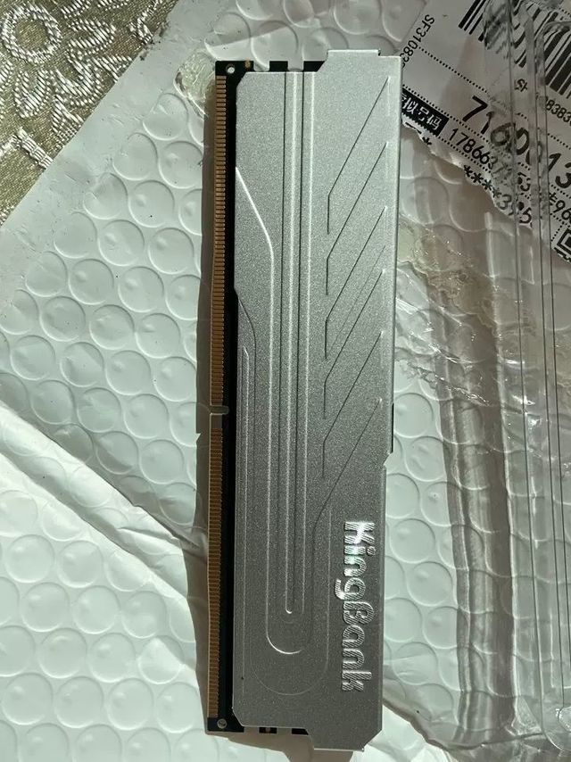 金百达16G/32G/64G套条 DDR5  台式银爵刃条刃黑甲