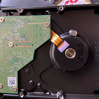WD西部数据机械硬盘4T红盘Plus NAS硬盘RAID服务器 