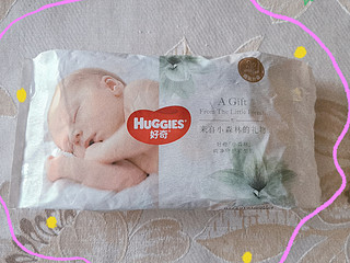 东哥赠送了一包好奇（Huggies）心钻装纸尿裤 NB4片(体验装)