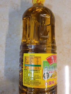 天猫超市购买的鲁花低芥酸菜籽油