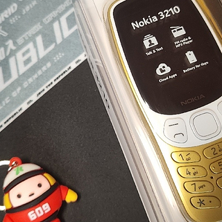 数码产品 篇四十五：卖断货的手机——诺基亚3210