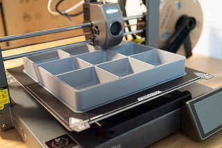 我用3D打印机给老婆打印了一组手串收纳盒
