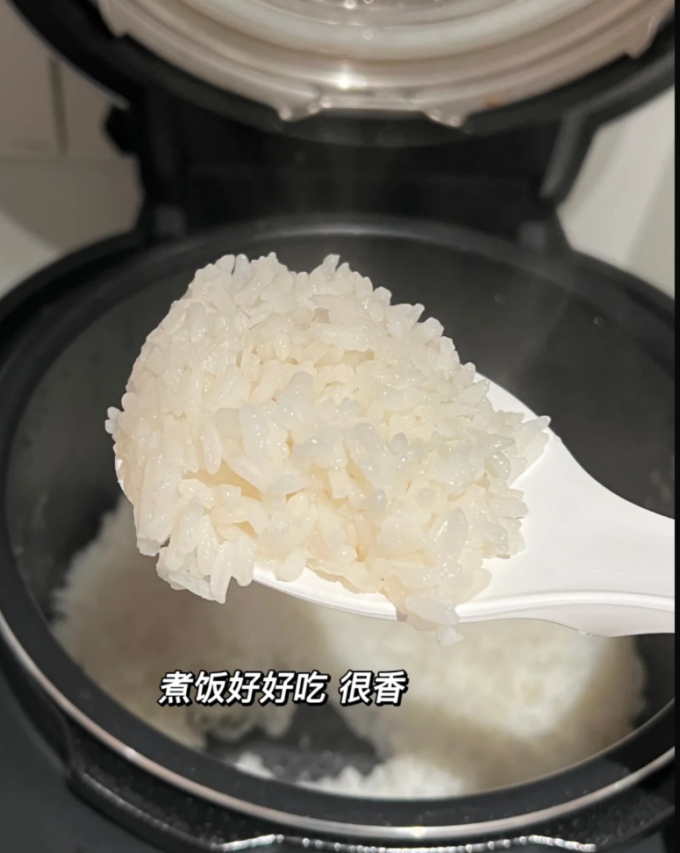 双立人烹饪锅具
