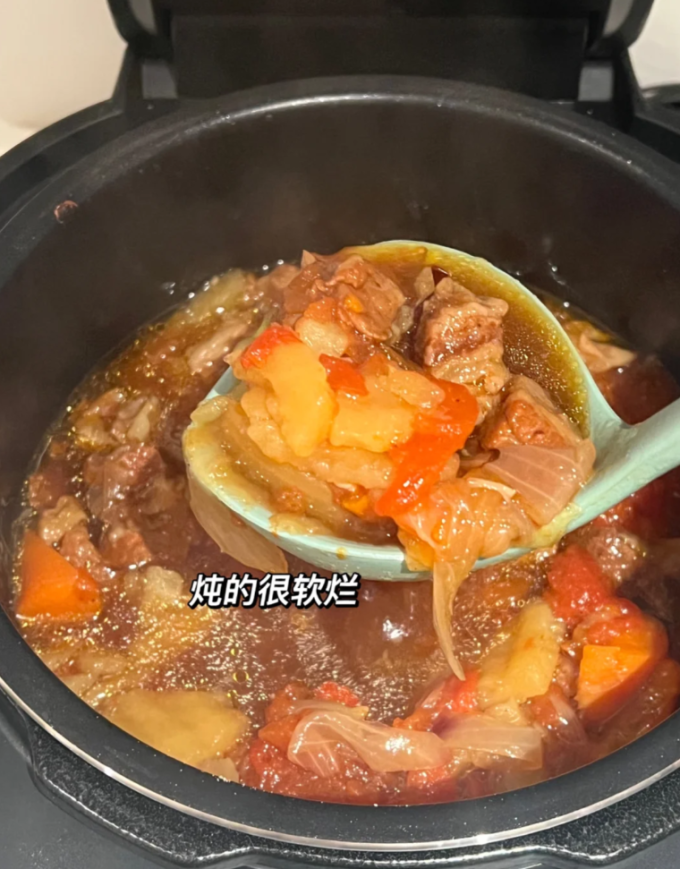 双立人烹饪锅具