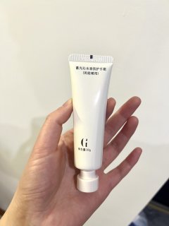 这个国产护手霜还挺好用的哦