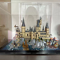 霍格沃茨城堡和庭院积木玩具，带你重温魔法世界的奇幻之旅！