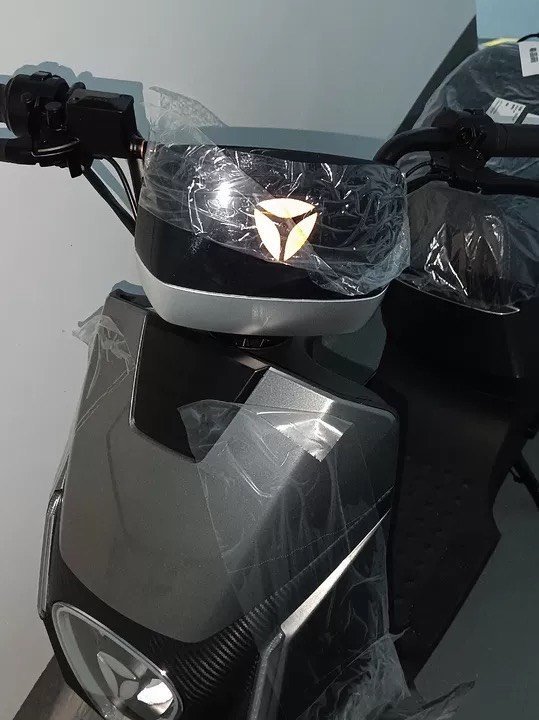 雅迪电动车，出行新选择！