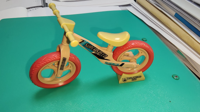 达闻西创意玩具