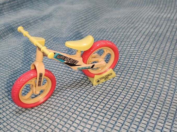 达闻西创意玩具