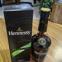 轩尼诗（Hennessy） 新点 干邑白兰地 法国进口洋酒 350ml 礼盒装