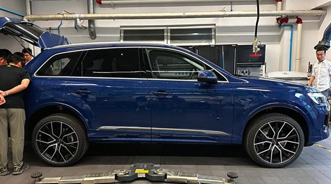 新款奥迪Q7实车现身国内