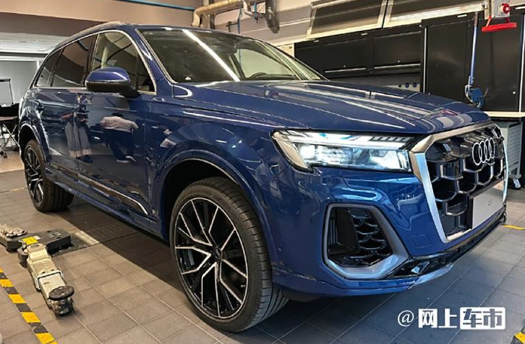 新款奥迪Q7实车现身国内