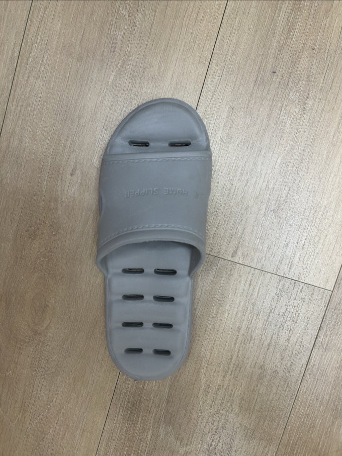 男式拖鞋