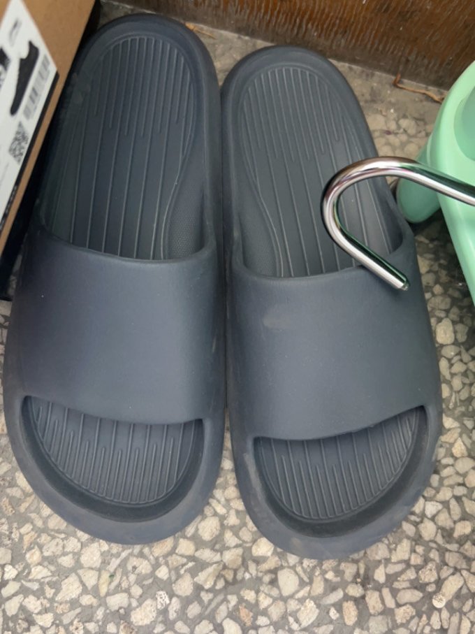 男式拖鞋