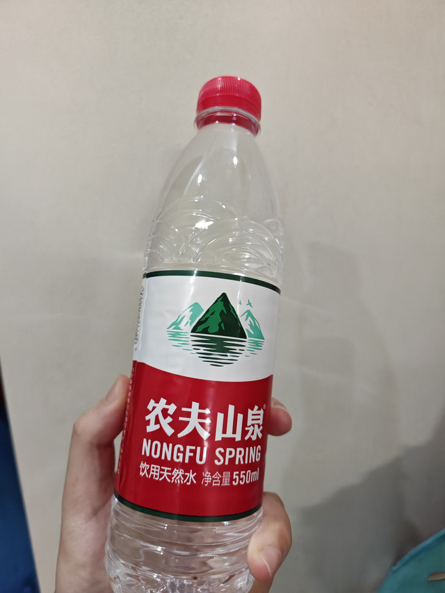这个矿泉水，我的最爱