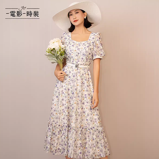 电影一时装2024夏季新款法式浪漫方领碎花连衣裙女中长裙，紫色的花朵太美了！