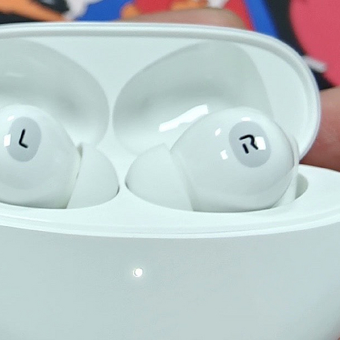 不输AirPods 的降噪蓝牙耳机，只需100多块钱