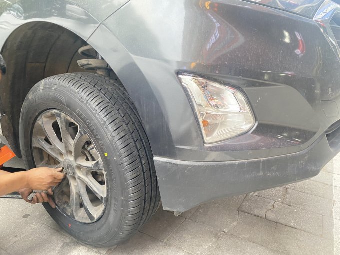 京东养车更换探界者轮胎08固特异御乘