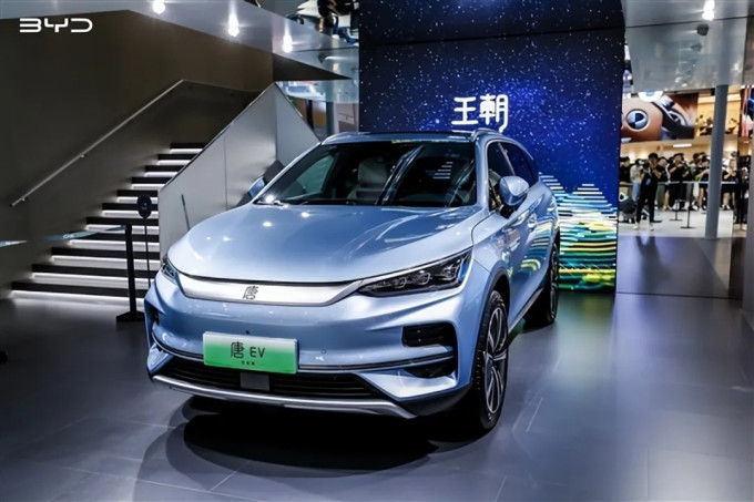 轿车