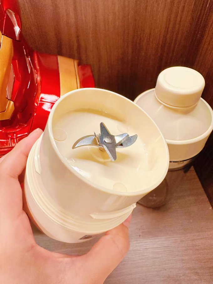 小熊榨汁机