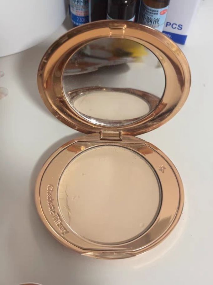 夏洛特蒂铂丽定妆产品