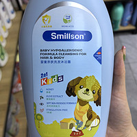 丝密生（Smillson）儿童沐浴露洗发二合一 温和呵护。