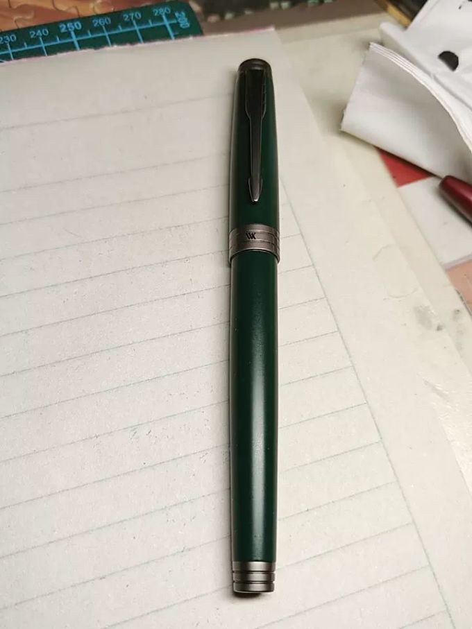 钢笔