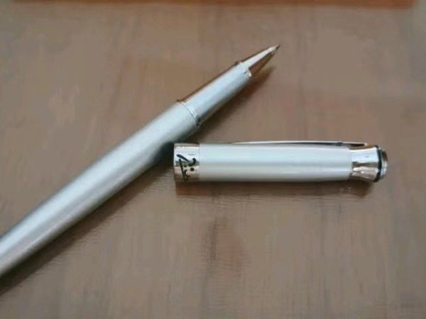毕加索签字笔，书写艺术之美