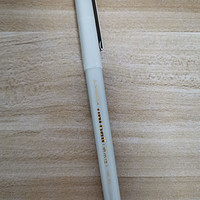 三菱ub-125优丽直液式走珠笔