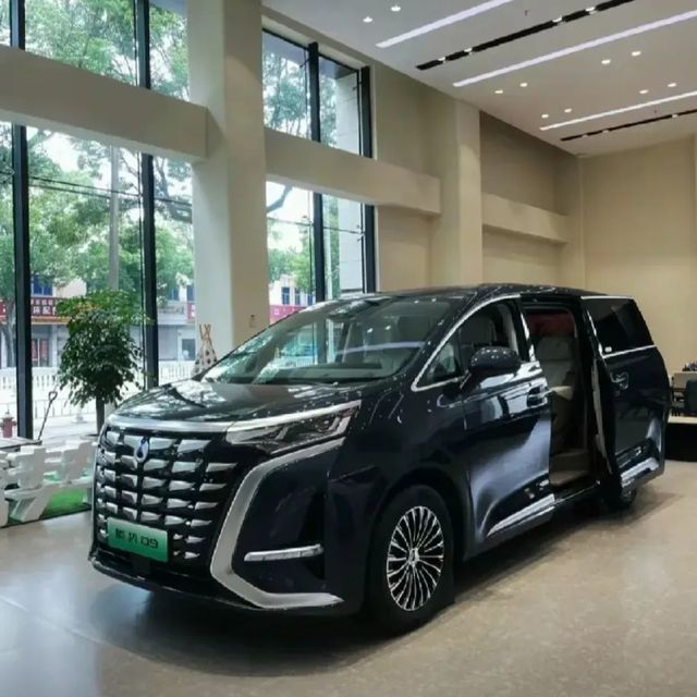 别光听车评人的话！要买 MPV 得这么去挑