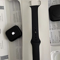 Apple/苹果 Apple Watch Series 9；午夜色铝金属表壳；午夜色运动型表带