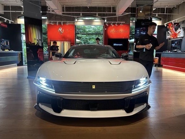 我想称之为最丑法拉利，没毛病吧？