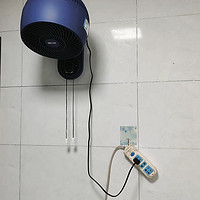 先科电风扇家用小型壁挂式空气循环壁扇厨房卫生间免打孔挂墙壁扇