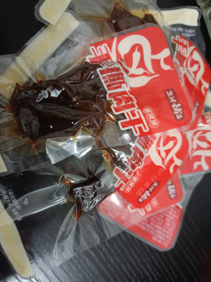 盐津铺子肉干肉脯