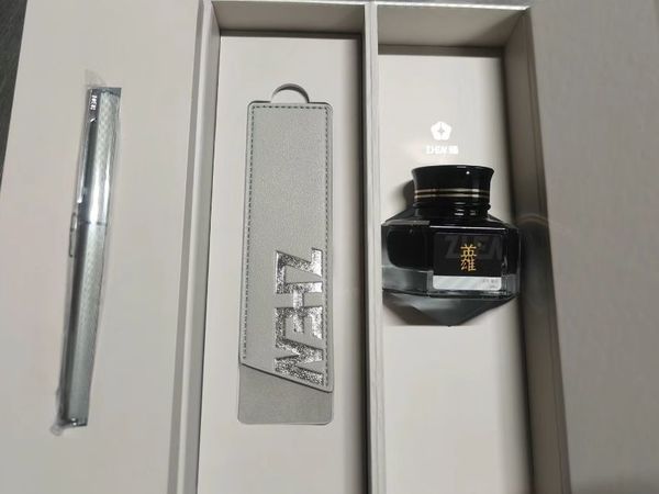 谈判签字就用英雄