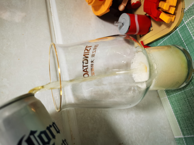 啤酒