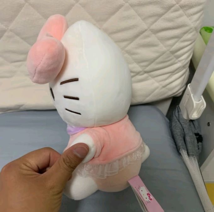 凯蒂猫毛绒布艺