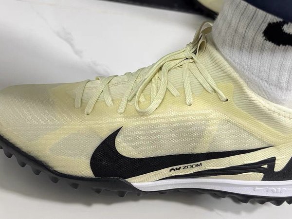 Nike耐克VAPOR 15 PRO TF：卓越性能，球场利器