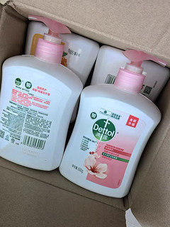 滴露（Dettol）健康抑菌洗手液，除菌守护，乐享生活。