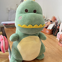 可爱的恐龙玩具让孩子爱不释手！