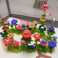 花海的积木，也像五花肉一样鲜艳的颜色