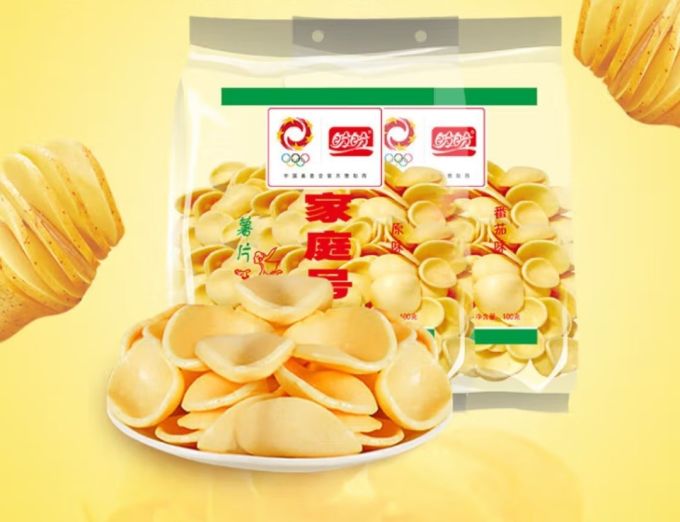 休闲时光的伴侣盼盼家庭号薯片