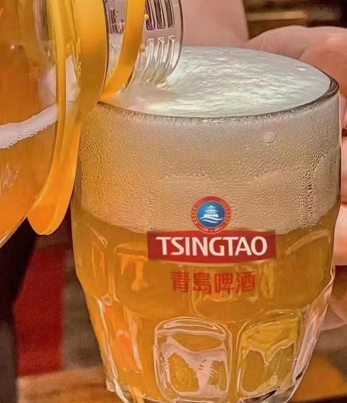 青岛鲜啤啤酒图片