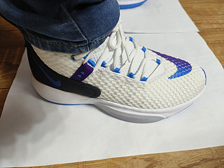 篮球鞋界的颜值担当——耐克 ZOOM RISE EP 白色款！