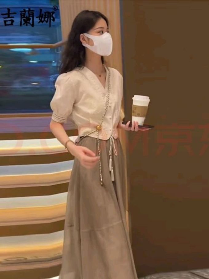 卡吉蘭娜裙装