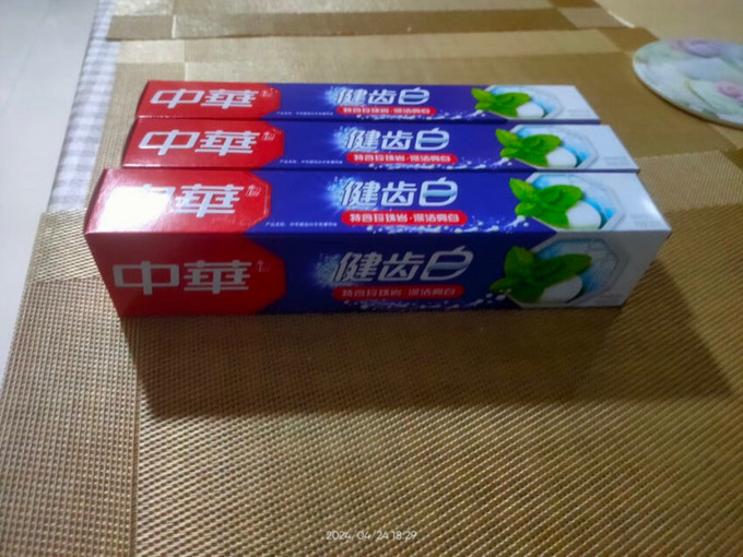 中华牙膏牙膏