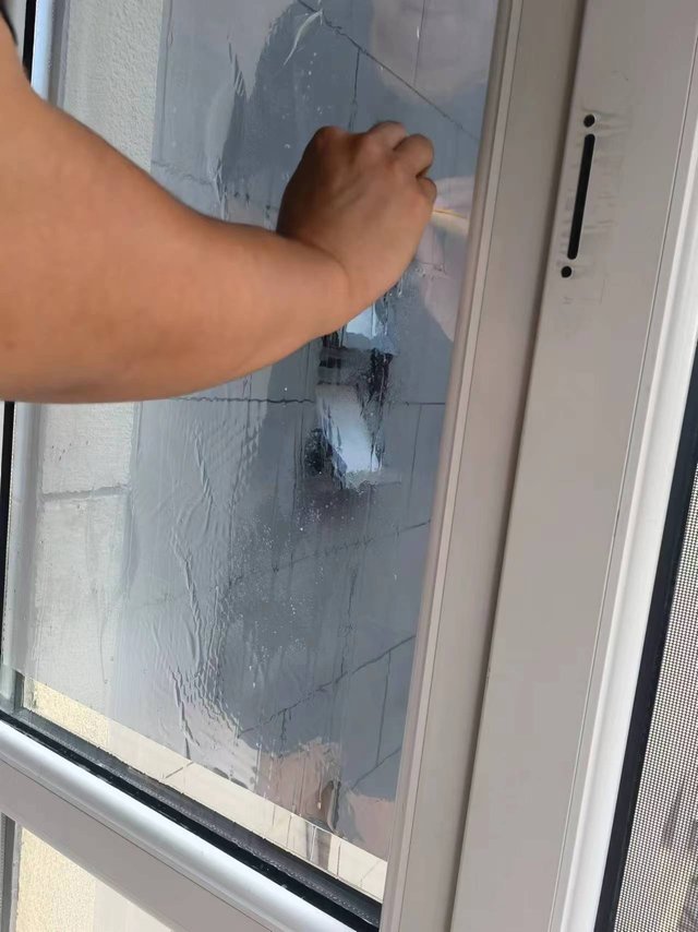防晒、防偷窥的玻璃隔热膜