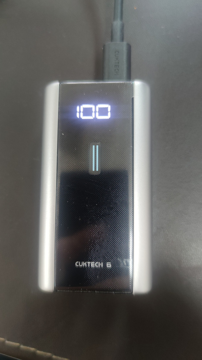 酷态科移动电源