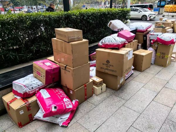 今年618，唯品会隐隐走红